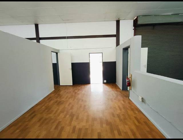 INDUSTRIAL PROPERTY TO RENT IN HALFWAY HOUSE